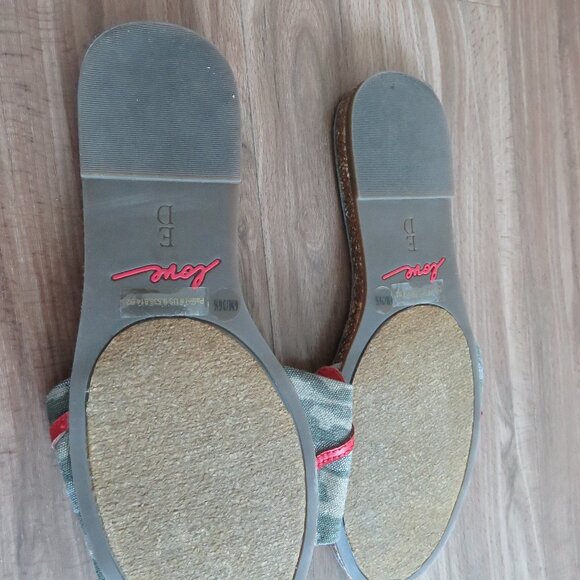 ED ELLEN DEGENERES Sharlin Camo Love Slide Open Toe Slip On Sandals - Size US 6 - Picture 10 of 11